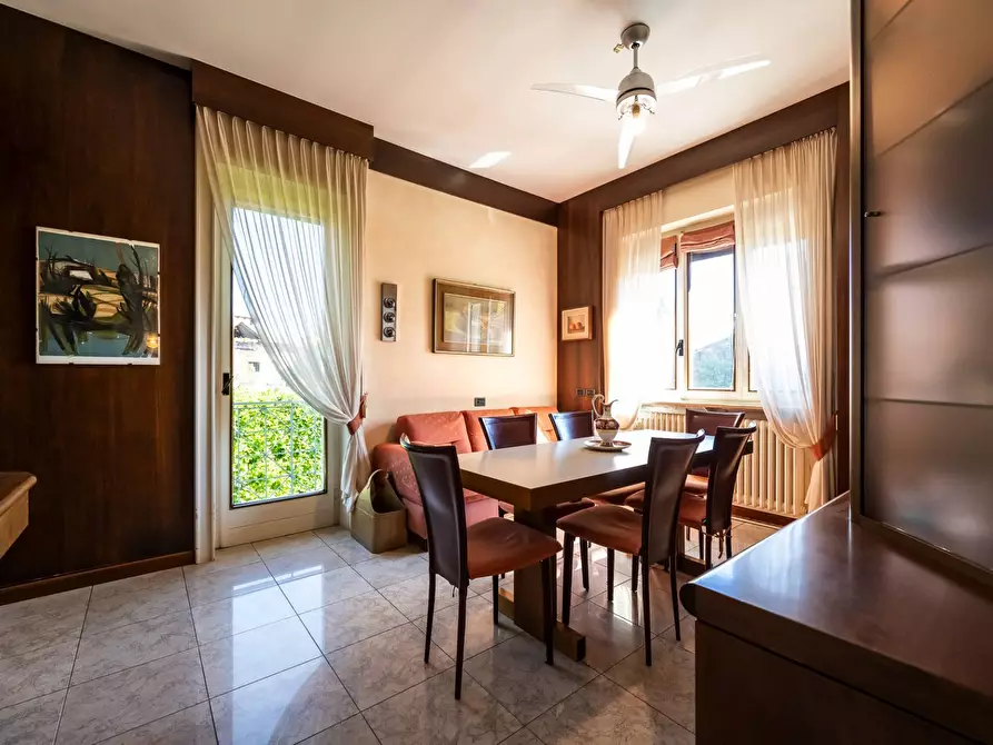 Immagine 14 di Villa in vendita  in Via Monte Rosa a Besano