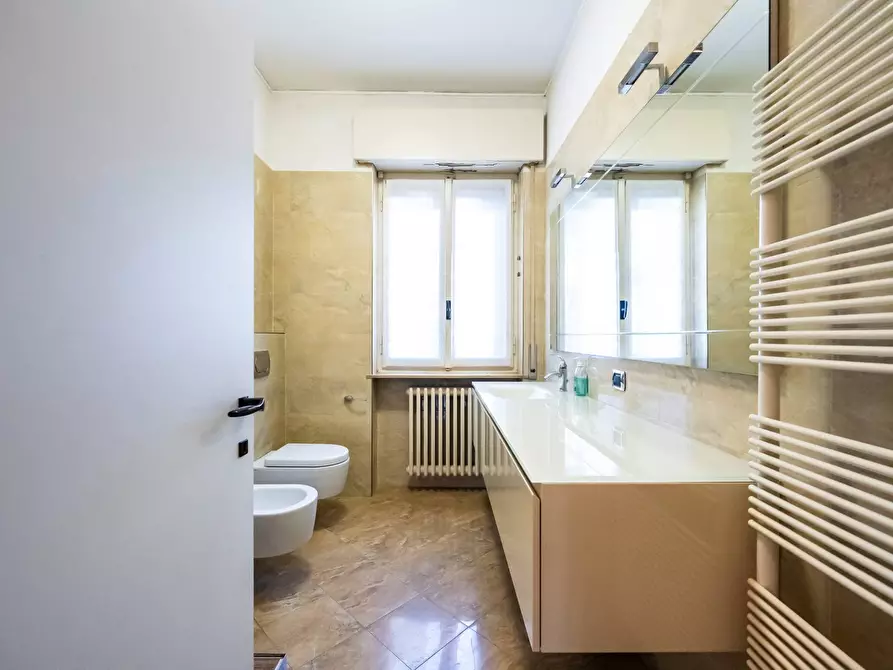 Immagine 16 di Villa in vendita  in Via Monte Rosa a Besano