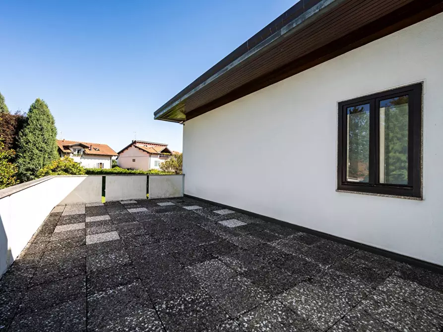 Immagine 20 di Villa in vendita  in Via Monte Rosa a Besano