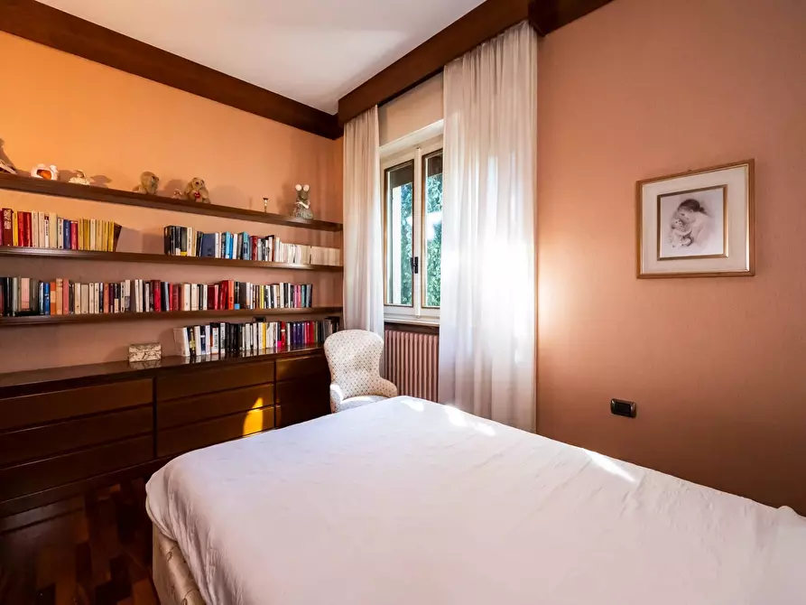 Immagine 23 di Villa in vendita  in Via Monte Rosa a Besano