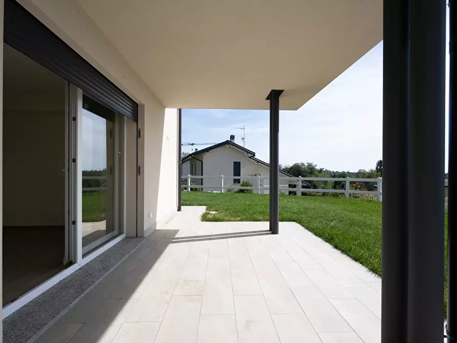 Immagine 12 di Villa in vendita  in via Matteotti a Barasso