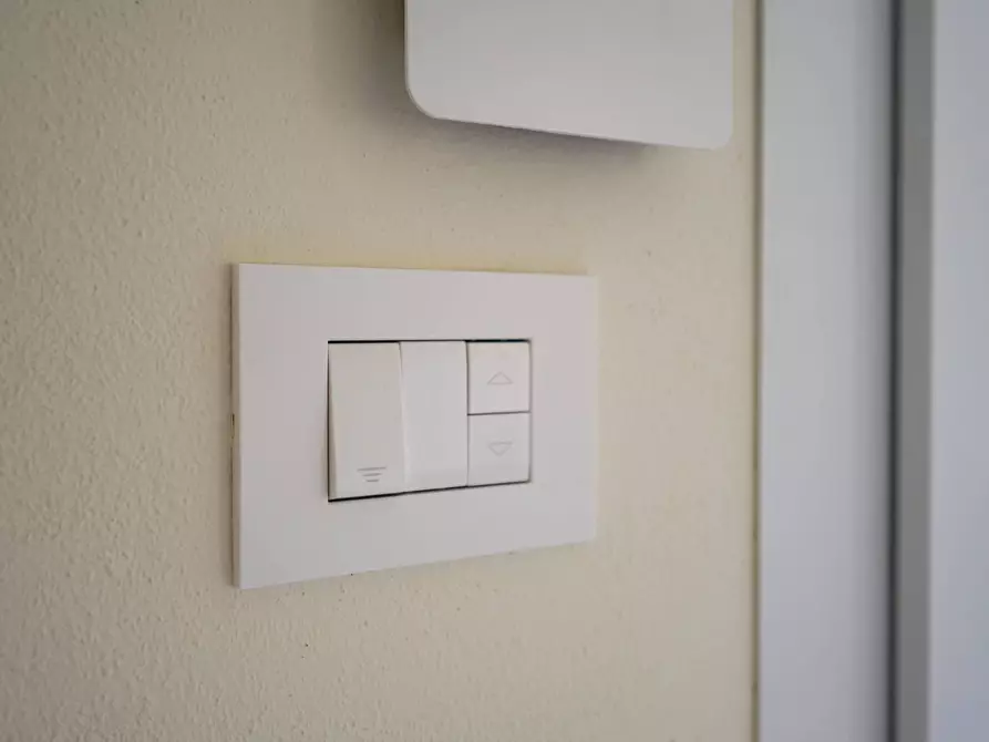 Immagine 16 di Villa in vendita  in via Matteotti a Barasso