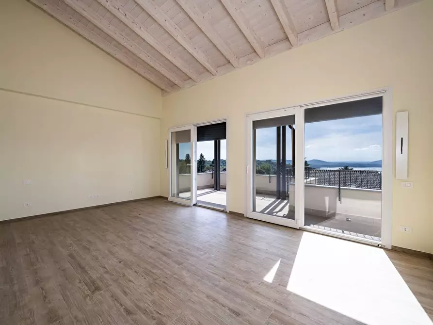 Immagine 28 di Villa in vendita  in via Matteotti a Barasso