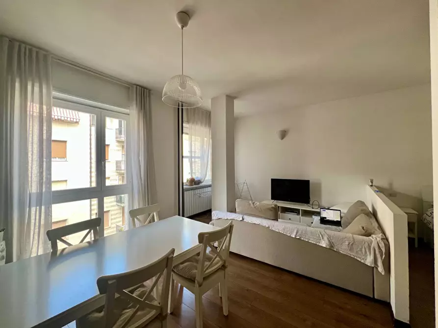 Immagine 1 di Appartamento in vendita  in Via Cairoli 20 a Varese