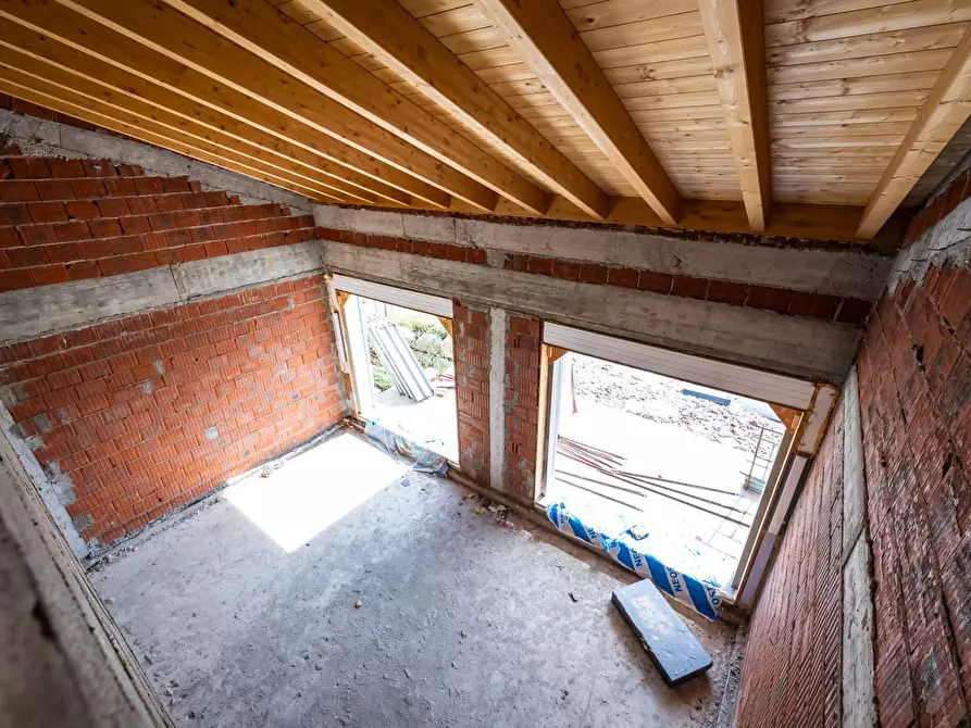 Immagine 11 di Villa in vendita  in via Matteotti a Barasso