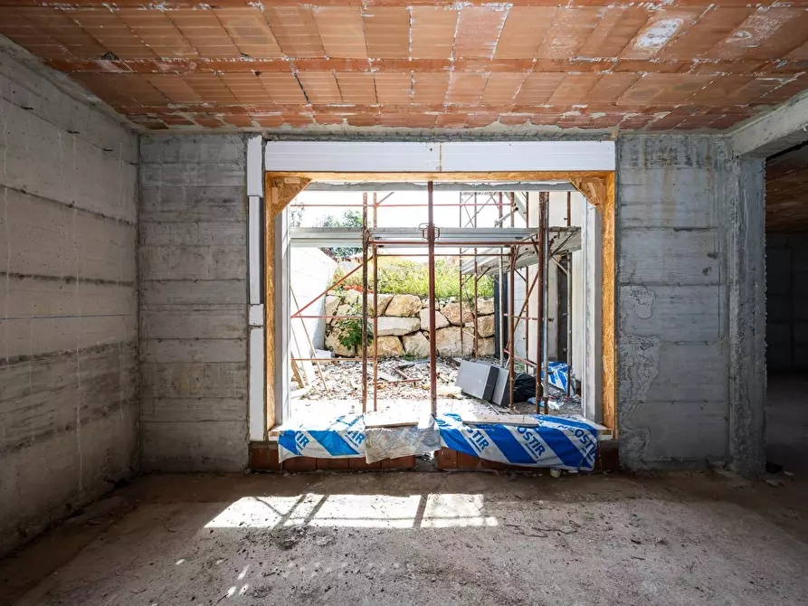 Immagine 19 di Villa in vendita  in via Matteotti a Barasso