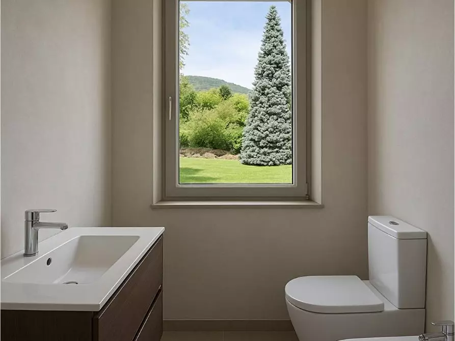 Immagine 16 di Villa in vendita  in via Matteotti a Barasso