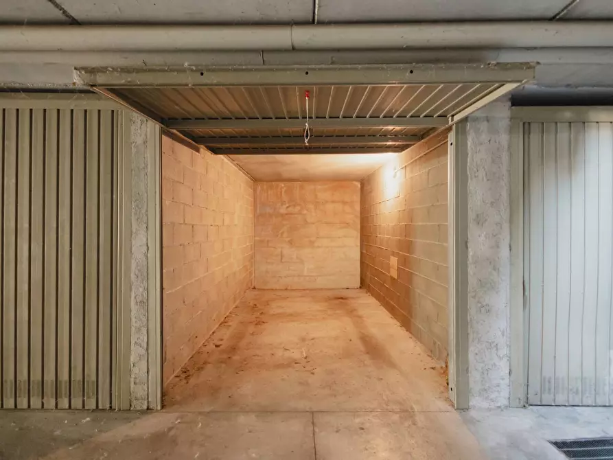 Immagine 27 di Appartamento in vendita  in via mazzini 3 a Barasso