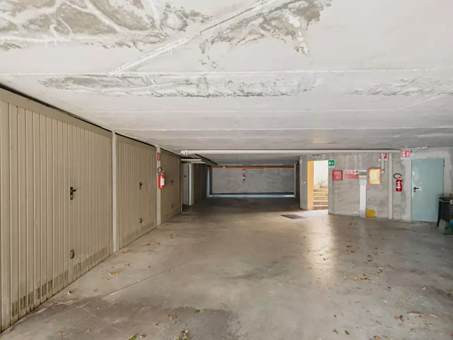 Immagine 28 di Appartamento in vendita  in via mazzini 3 a Barasso