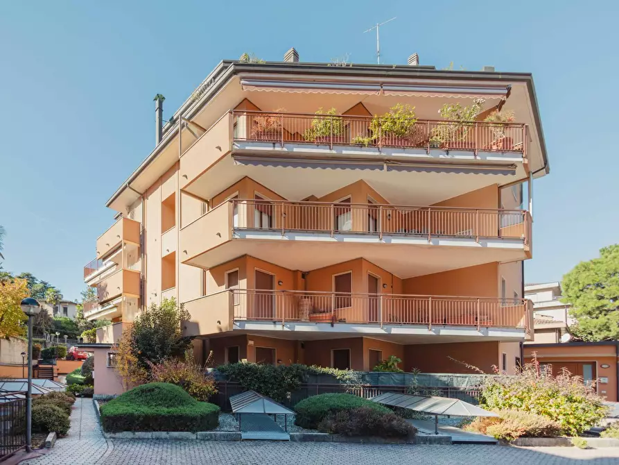 Immagine 2 di Appartamento in vendita  in via san pedrino 6 a Varese