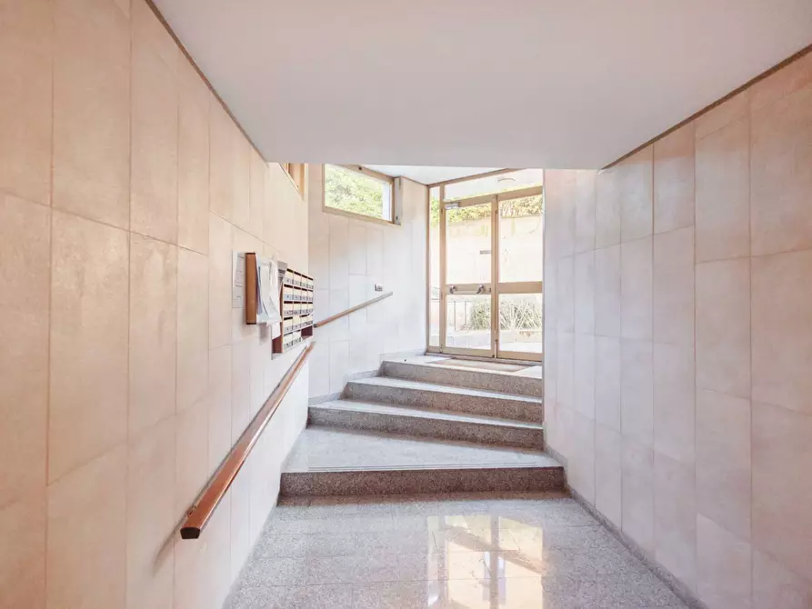 Immagine 5 di Appartamento in vendita  in via san pedrino 6 a Varese