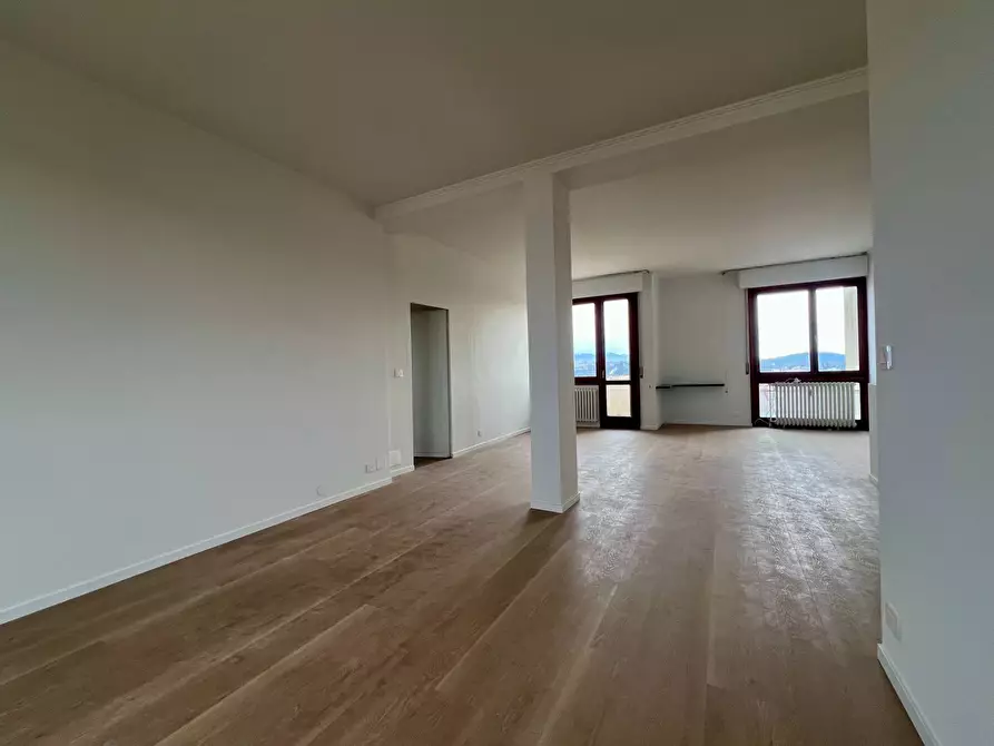 Immagine 4 di Appartamento in vendita  in Via Rainoldi 23 a Varese