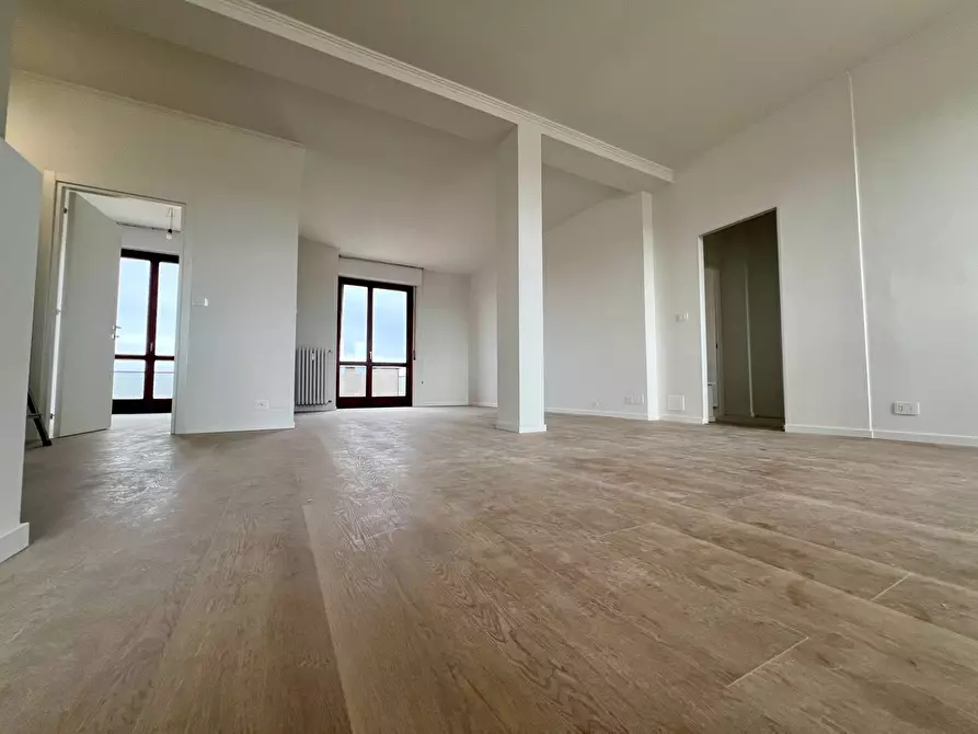 Immagine 10 di Appartamento in vendita  in Via Rainoldi 23 a Varese