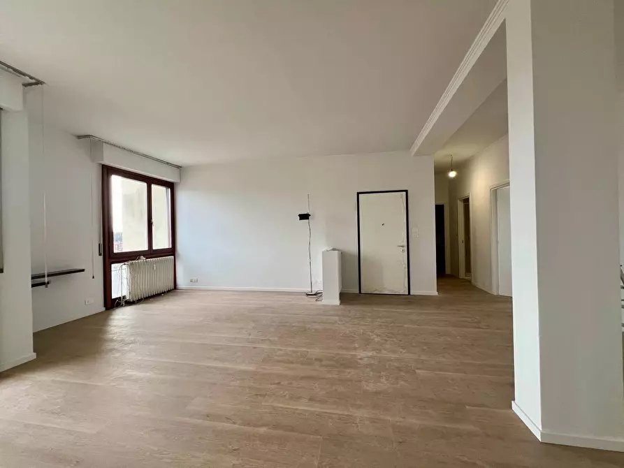 Immagine 15 di Appartamento in vendita  in Via Rainoldi 23 a Varese