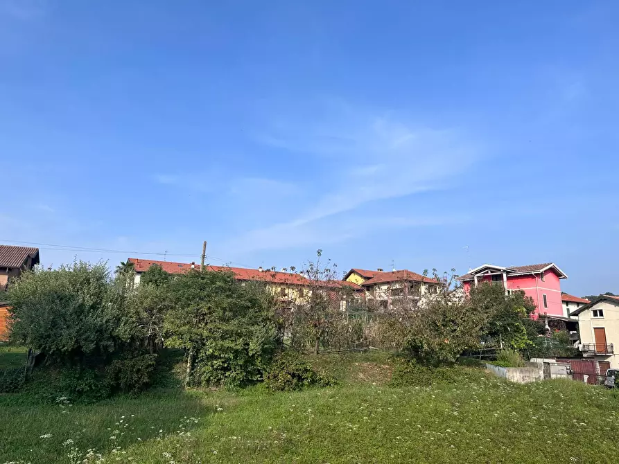 Immagine 21 di Terreno residenziale in vendita  in Via Castronno 10 a Castronno