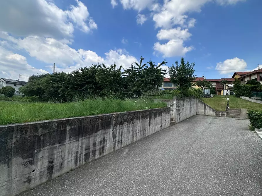 Immagine 32 di Terreno residenziale in vendita  in Via Castronno 10 a Castronno