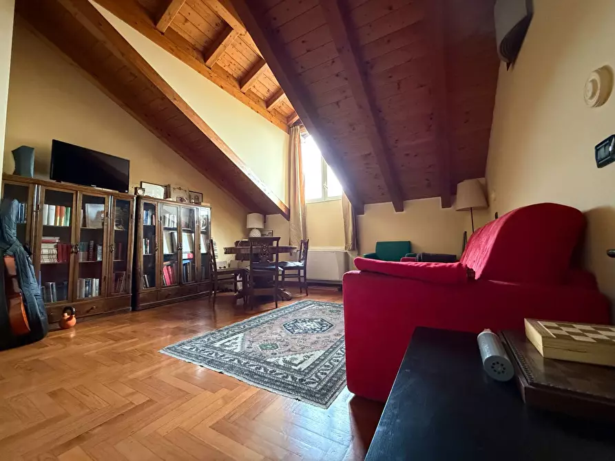 Immagine 2 di Appartamento in vendita  in piazza 20 settembre 6 a Varese