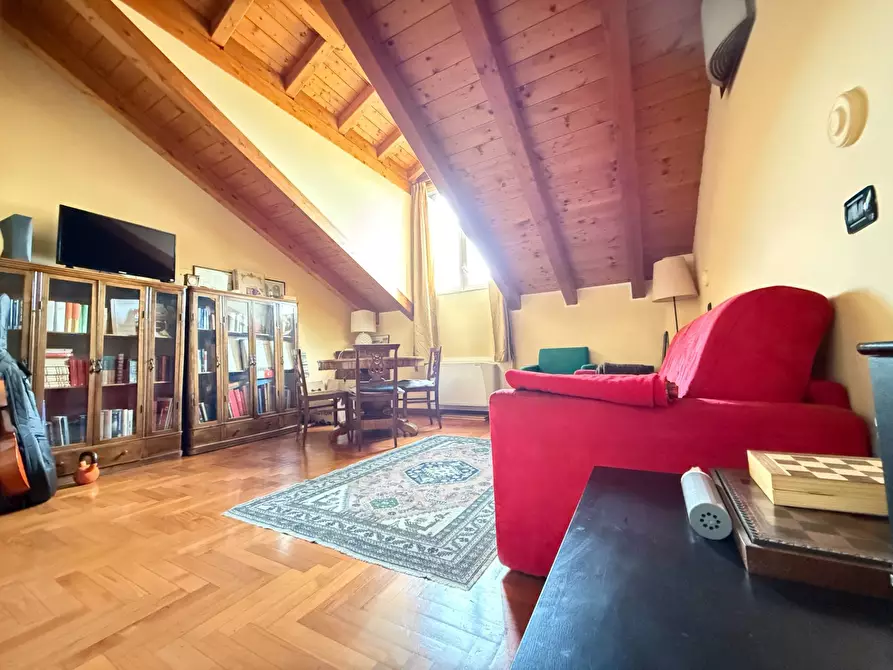 Immagine 3 di Appartamento in vendita  in piazza 20 settembre 6 a Varese