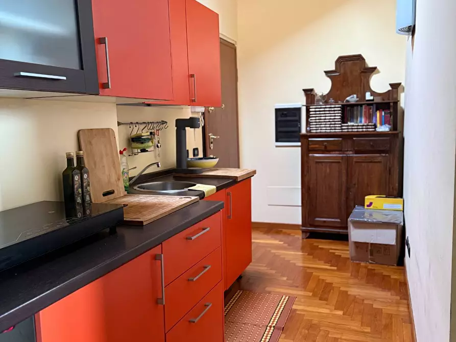 Immagine 8 di Appartamento in vendita  in piazza 20 settembre 6 a Varese