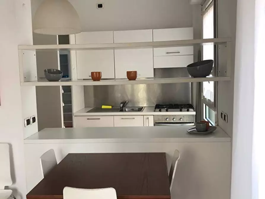 Immagine 1 di Appartamento in vendita  in Via Gozzi 2 a Varese