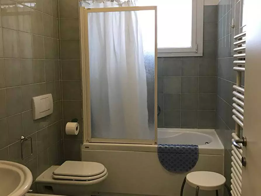 Immagine 6 di Appartamento in vendita  in Via Gozzi 2 a Varese