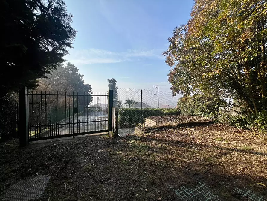 Immagine 9 di Appartamento in vendita  in Contrada California 17 a Cocquio-Trevisago