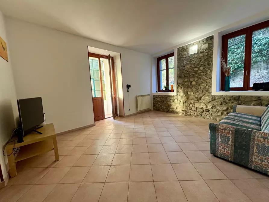 Immagine 6 di Appartamento in vendita  in Contrada California 17 a Cocquio-Trevisago