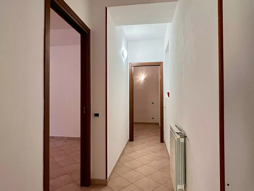 Immagine 5 di Appartamento in vendita  in Contrada California 17 a Cocquio-Trevisago