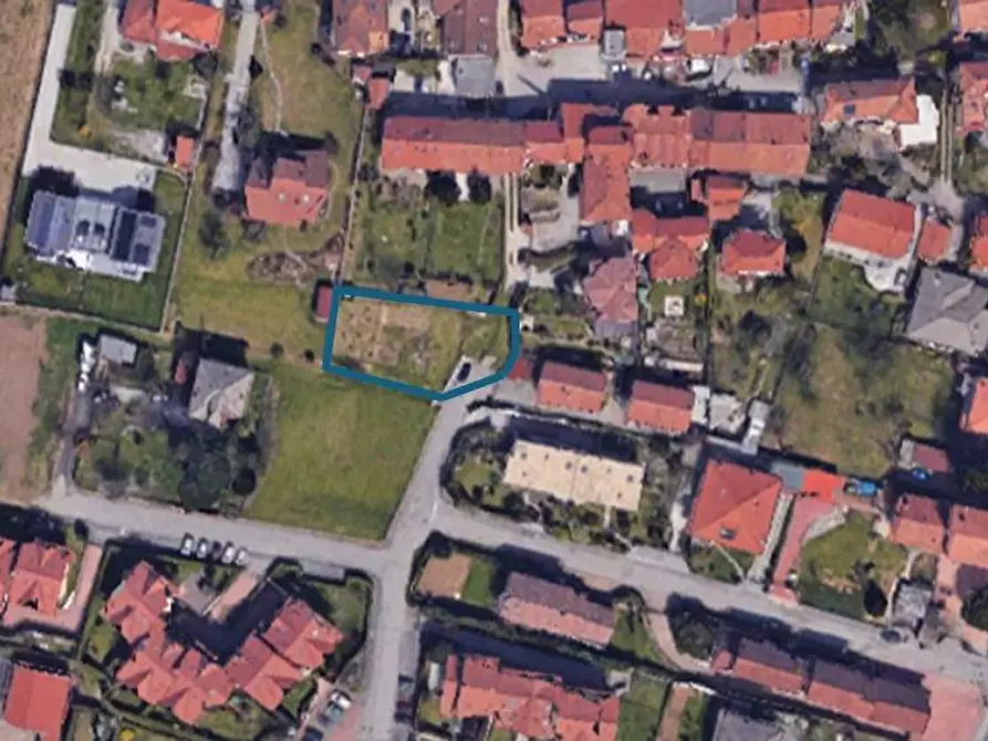 Immagine 17 di Terreno residenziale in vendita  in Via Romagna 10 a Castronno