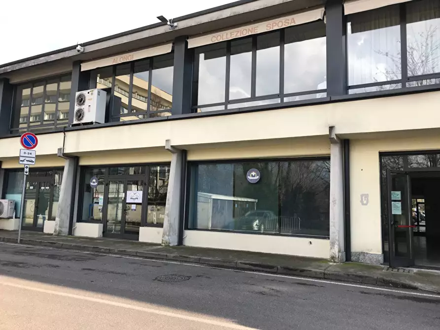 Immagine 1 di Locale commerciale in affitto  in Viale Belforte 178 a Varese