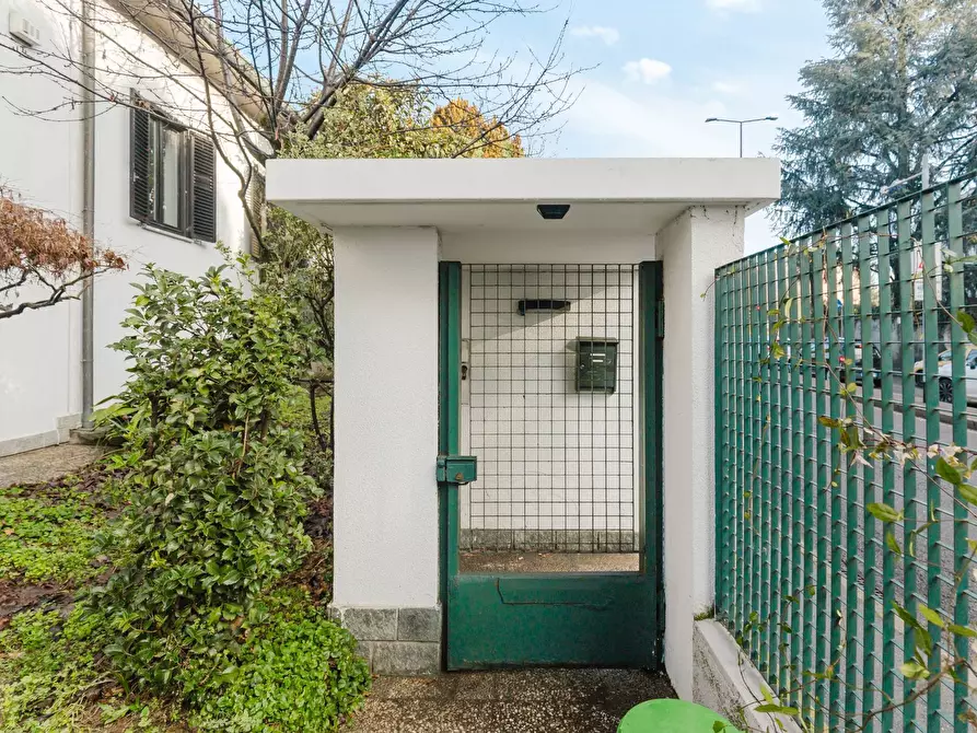 Immagine 5 di Villa in vendita  in Via Cadorna 23 a Legnano