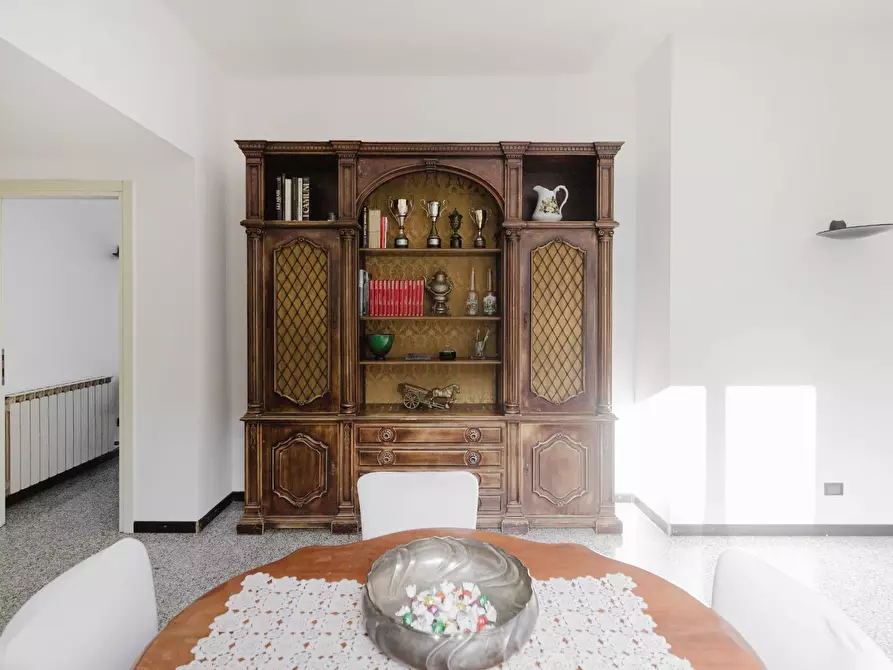 Immagine 10 di Villa in vendita  in Via Cadorna 23 a Legnano