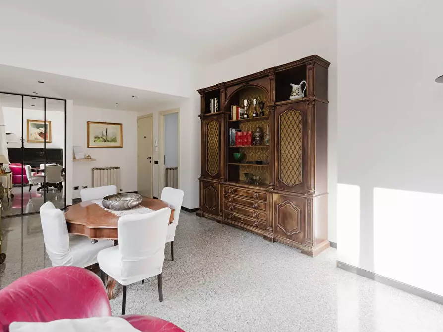 Immagine 11 di Villa in vendita  in Via Cadorna 23 a Legnano