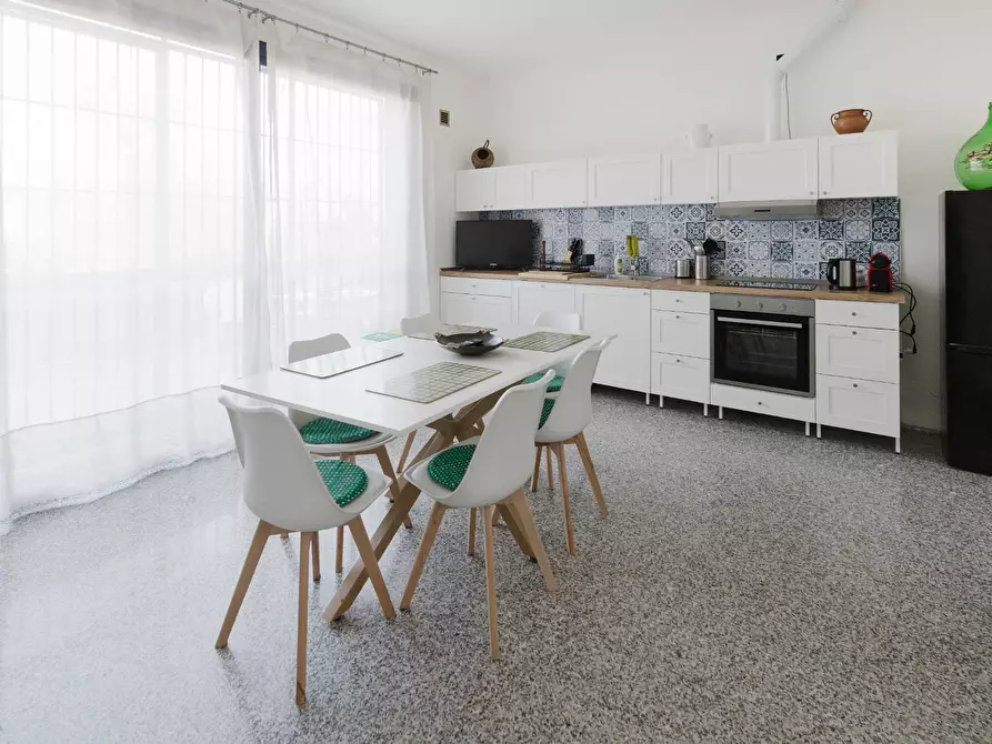 Immagine 16 di Villa in vendita  in Via Cadorna 23 a Legnano