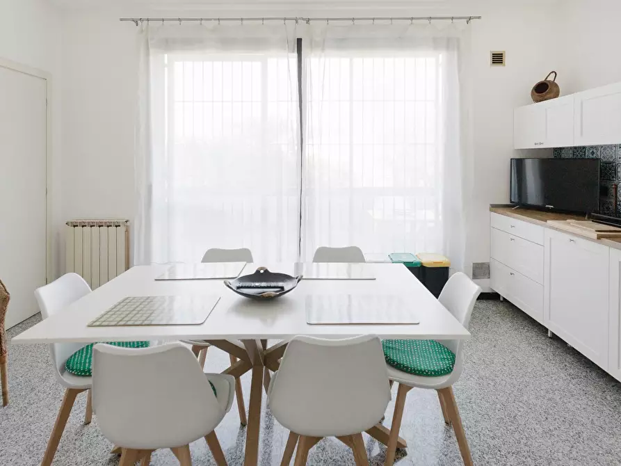 Immagine 17 di Villa in vendita  in Via Cadorna 23 a Legnano