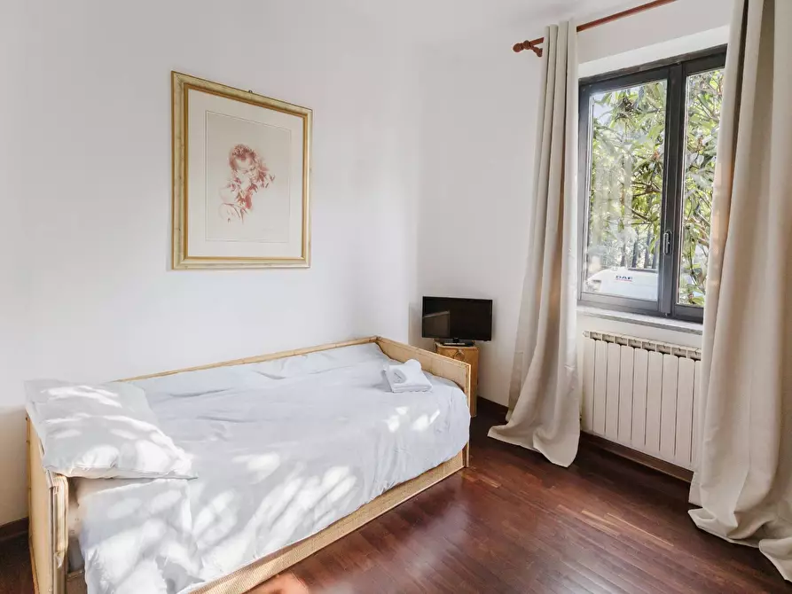 Immagine 23 di Villa in vendita  in Via Cadorna 23 a Legnano