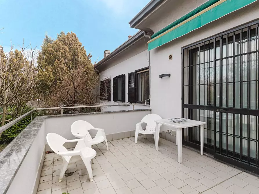 Immagine 50 di Villa in vendita  in Via Cadorna 23 a Legnano