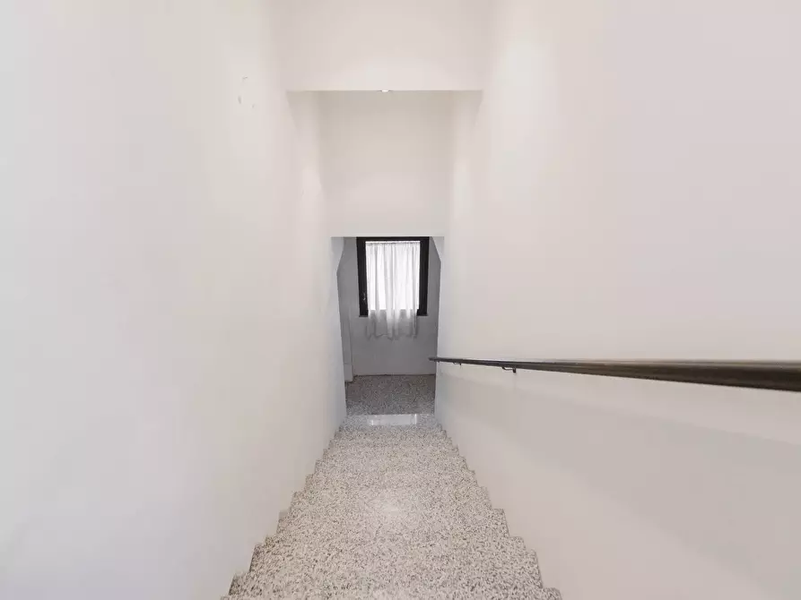 Immagine 51 di Villa in vendita  in Via Cadorna 23 a Legnano