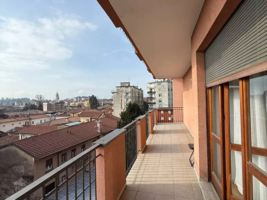 Immagine 20 di Appartamento in vendita  in Piazza 26 Maggio 5 a Varese