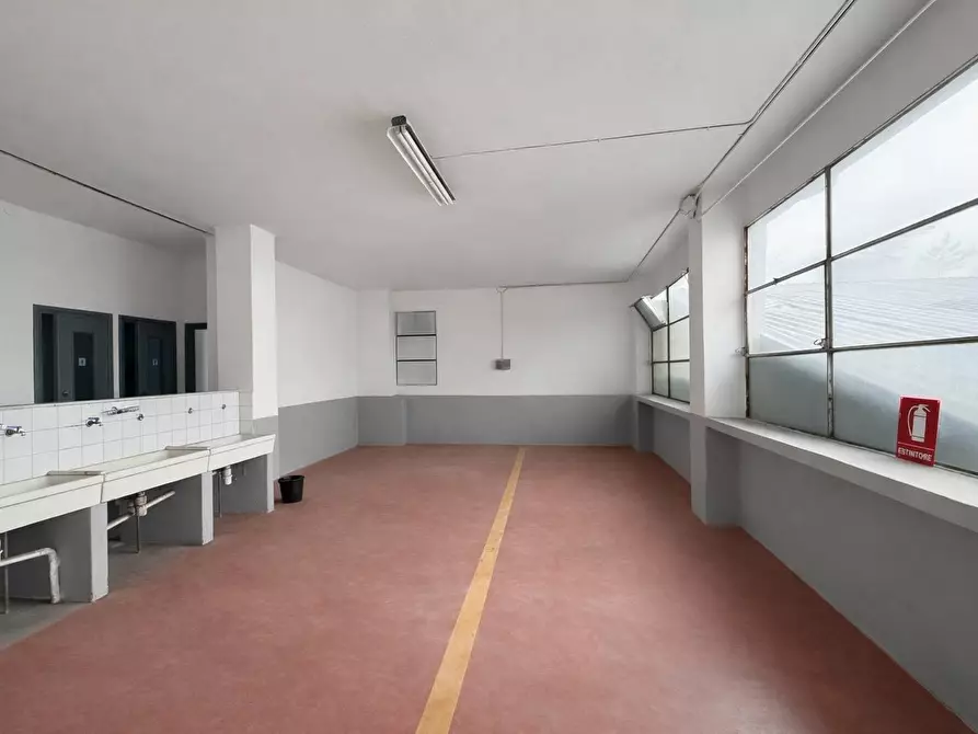 Immagine 5 di Capannone industriale in vendita  in Via Circonvallazione 6 a Vignale Monferrato