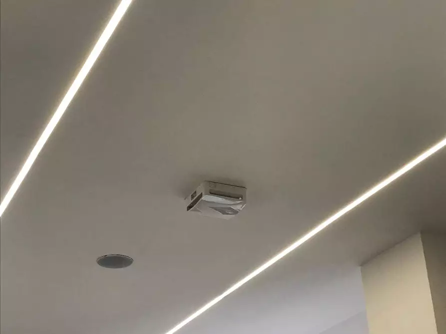 Immagine 5 di Locale commerciale in affitto  in Via Cavour a Varese