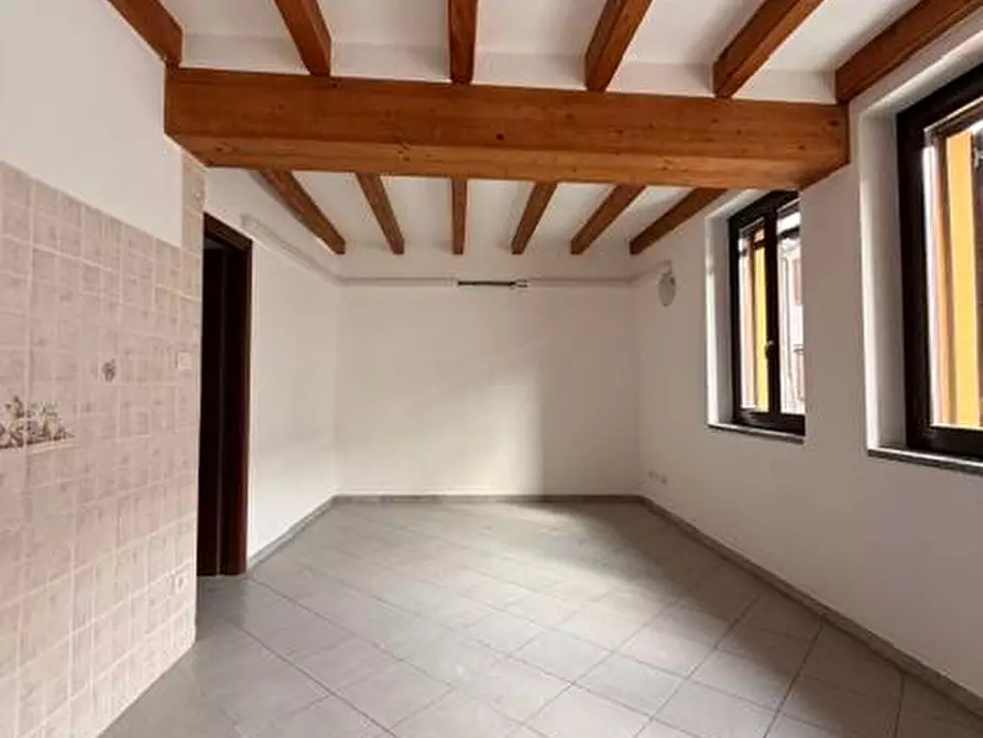 Immagine 11 di Appartamento in affitto  in Via Piave 1 a Barasso