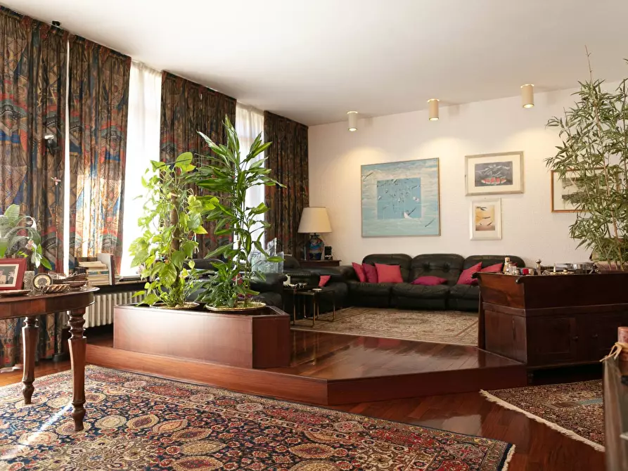 Immagine 20 di Villa in vendita  in Via Baracca 6 a Casorate Sempione