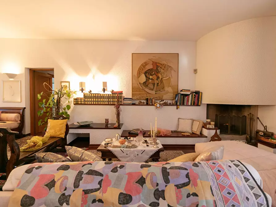 Immagine 28 di Villa in vendita  in Via Baracca 6 a Casorate Sempione