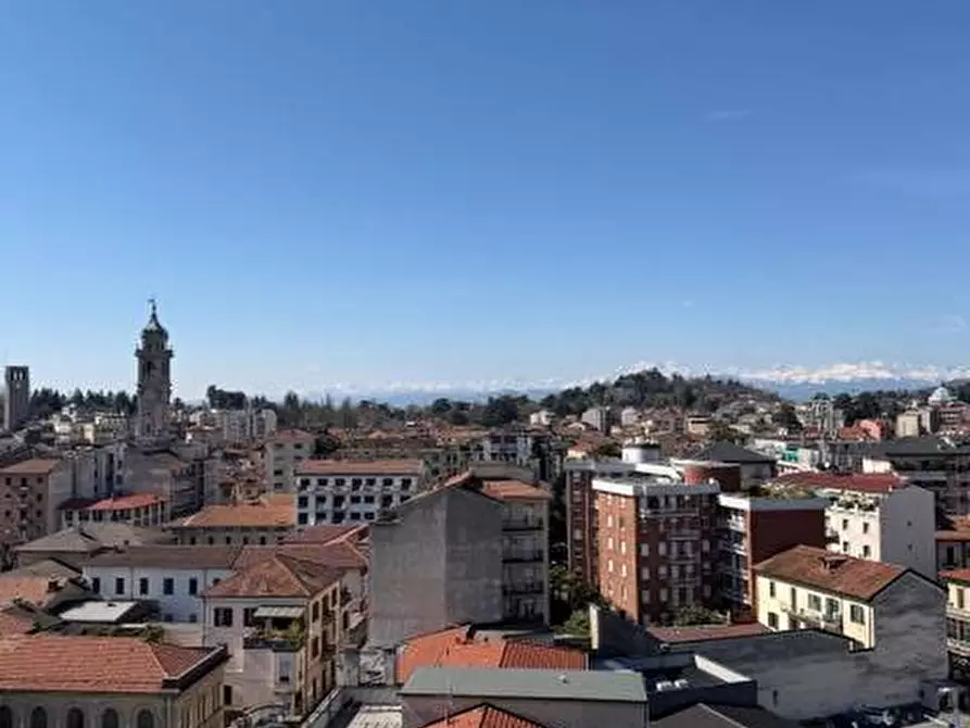 Immagine 20 di Appartamento in vendita  in Via Rainoldi 23 a Varese