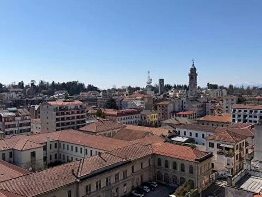 Immagine 22 di Appartamento in vendita  in Via Rainoldi 23 a Varese