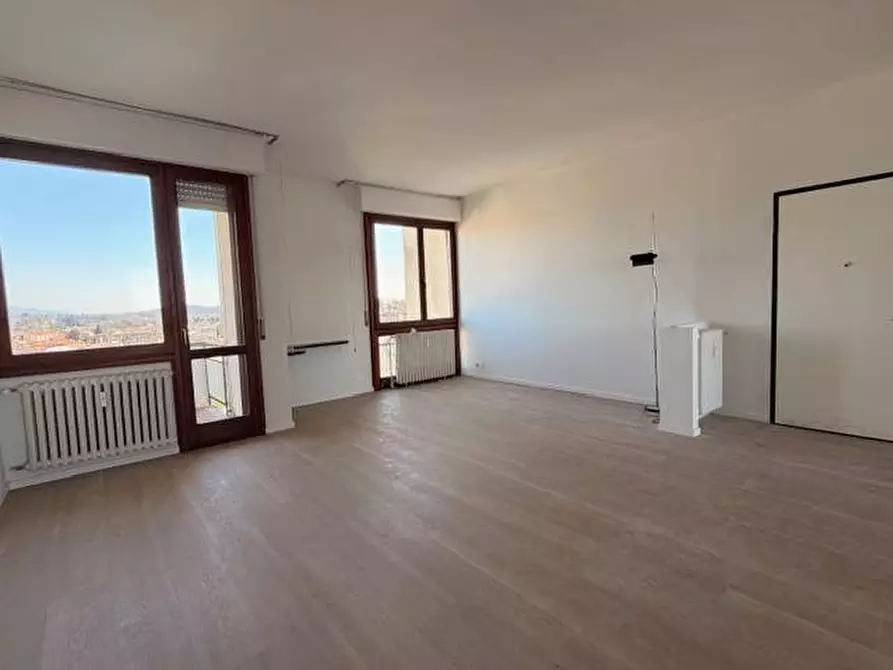 Immagine 17 di Appartamento in vendita  in Via Rainoldi 23 a Varese