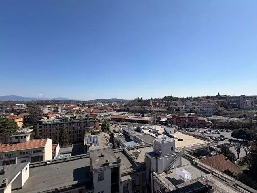 Immagine 19 di Appartamento in vendita  in Via Rainoldi 23 a Varese