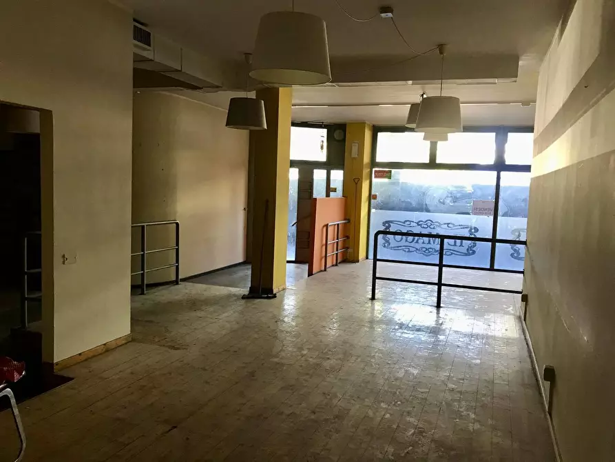 Immagine 6 di Locale commerciale in affitto  in Via Manin 30 a Varese