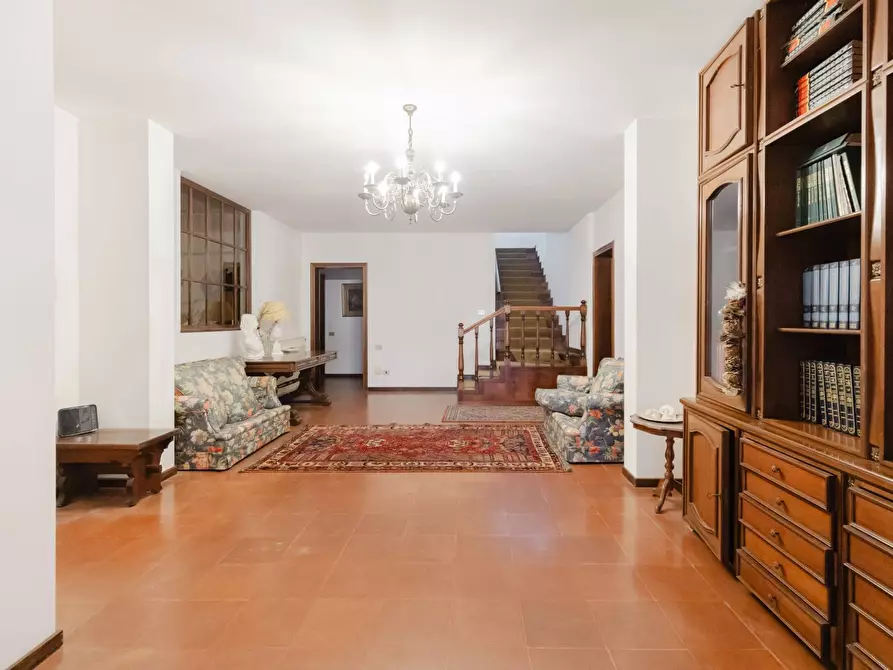 Immagine 36 di Villa in vendita  in VIA ALESSANDRO VOLTA 25 a Carnago